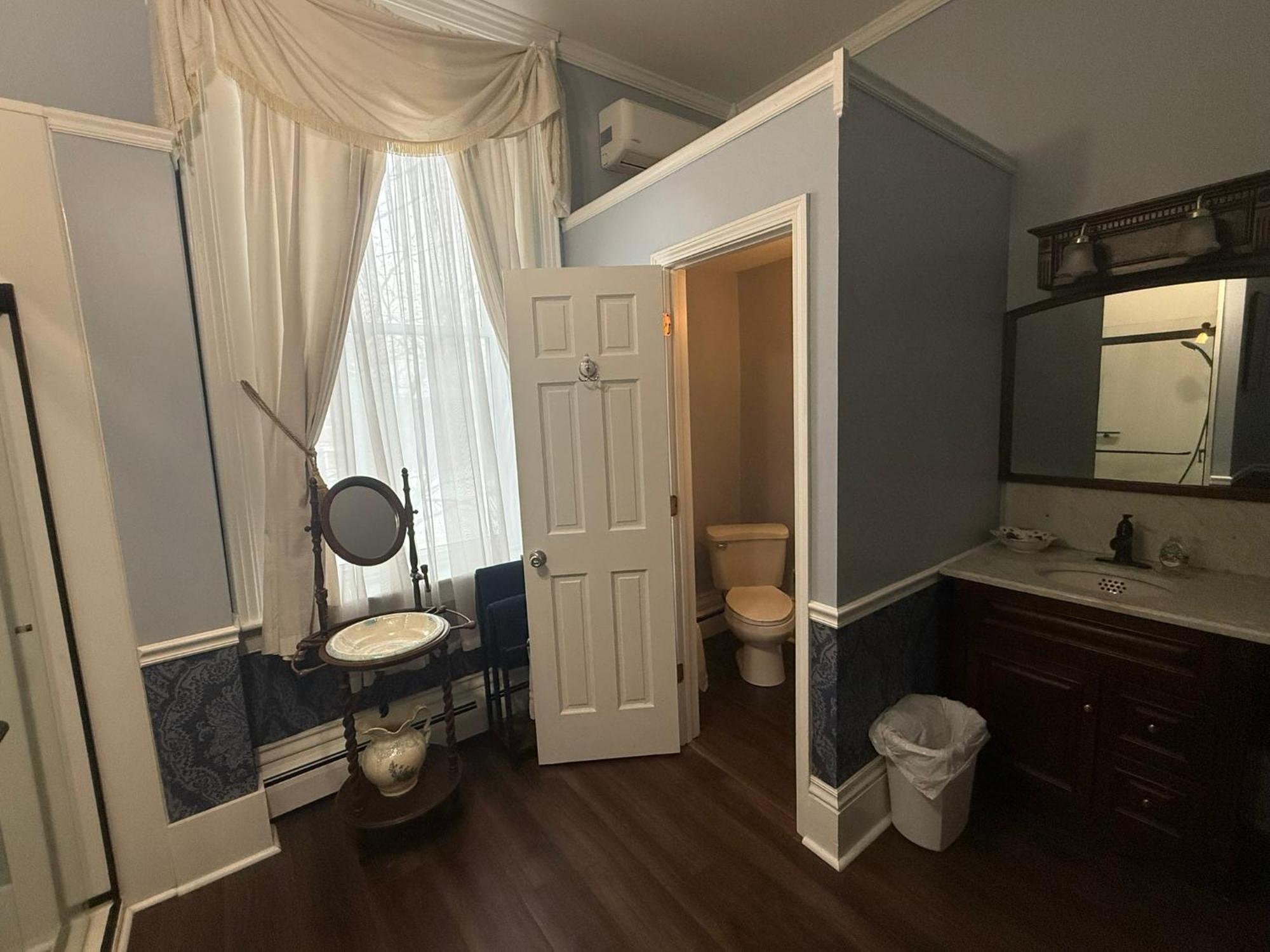 The Gridley Inn B&B Waterloo Bagian luar foto