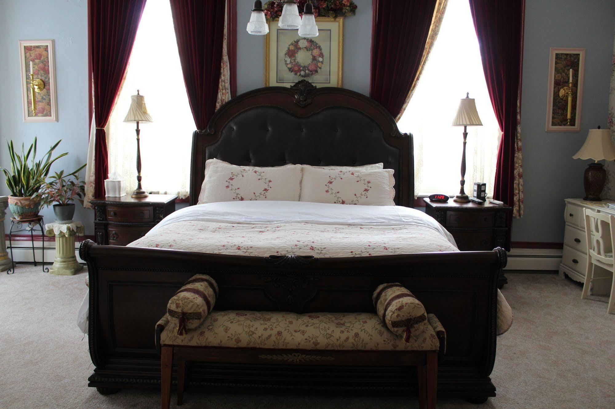The Gridley Inn B&B Waterloo Bagian luar foto