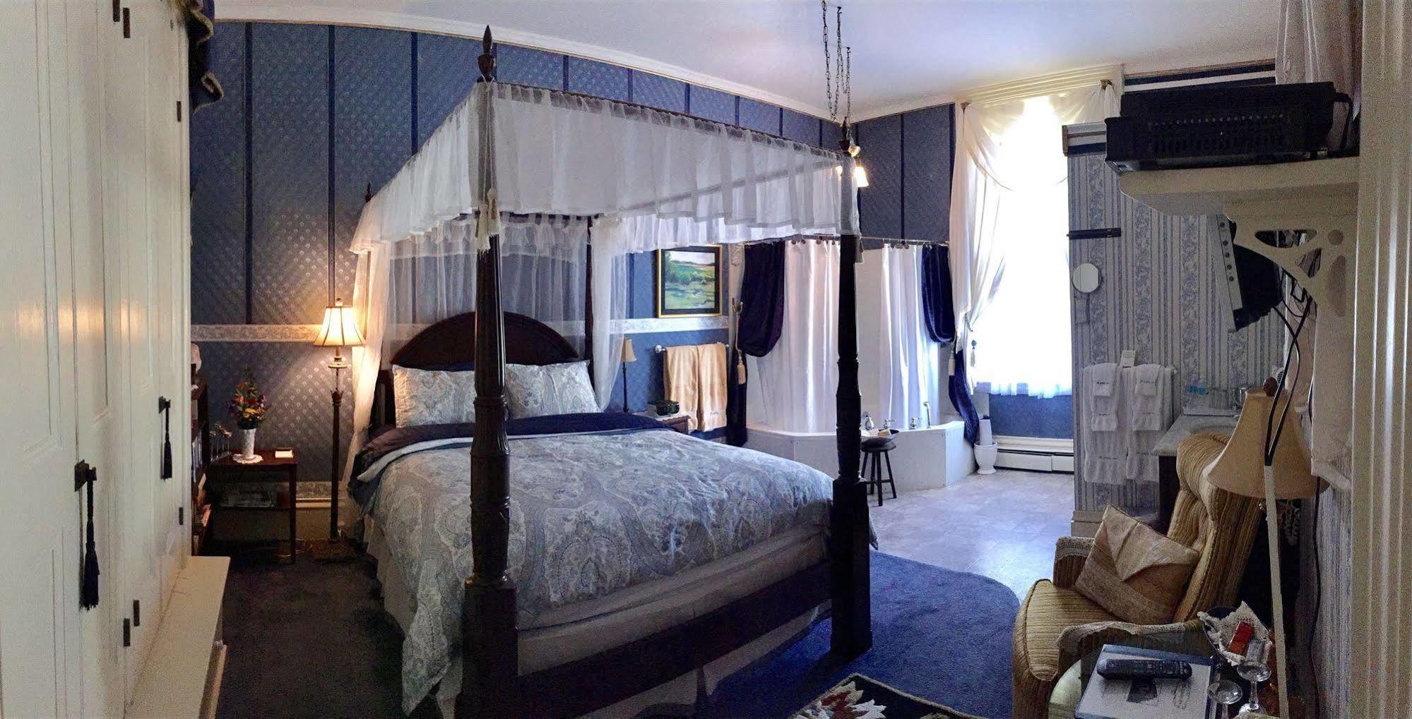 The Gridley Inn B&B Waterloo Bagian luar foto