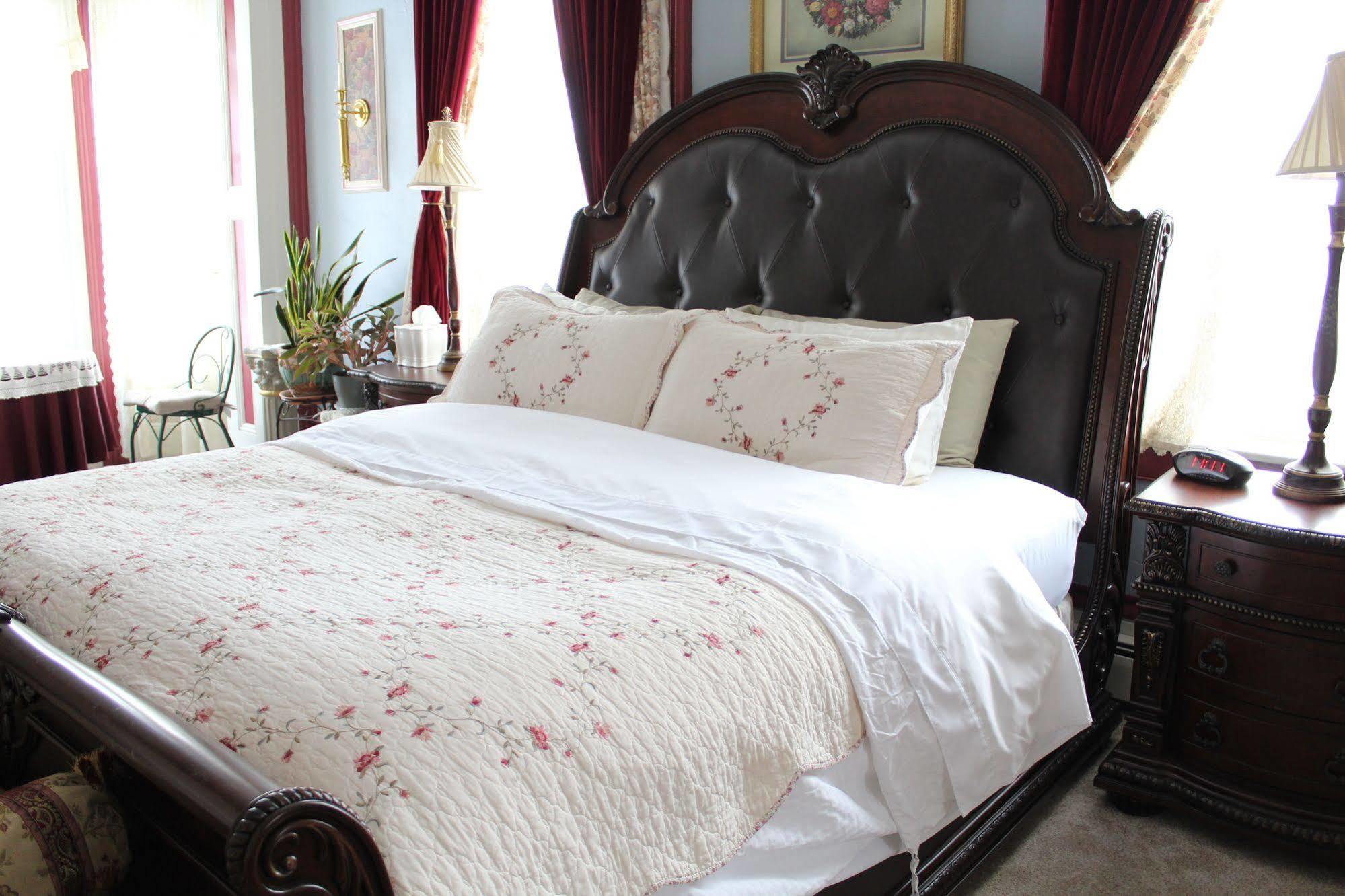 The Gridley Inn B&B Waterloo Bagian luar foto